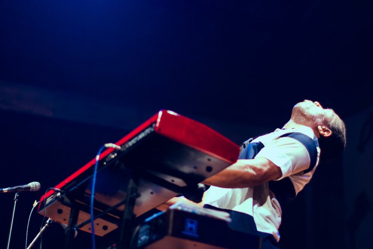 Femi Kuti on Nord, looking up